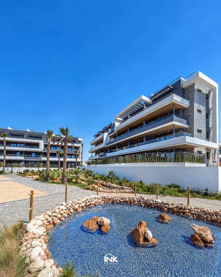 Apartament z 1 sypialnią i prywatnym tarasem na dachu w Torrevieja  – zdjęcie 3