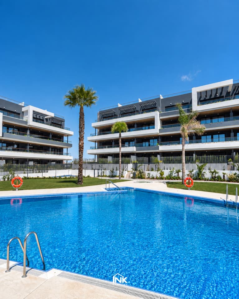 Przestronne apartamenty z 3 sypialniami i 2 łazienkami w Torrevieja - od 384 000 € – zdjęcie 4