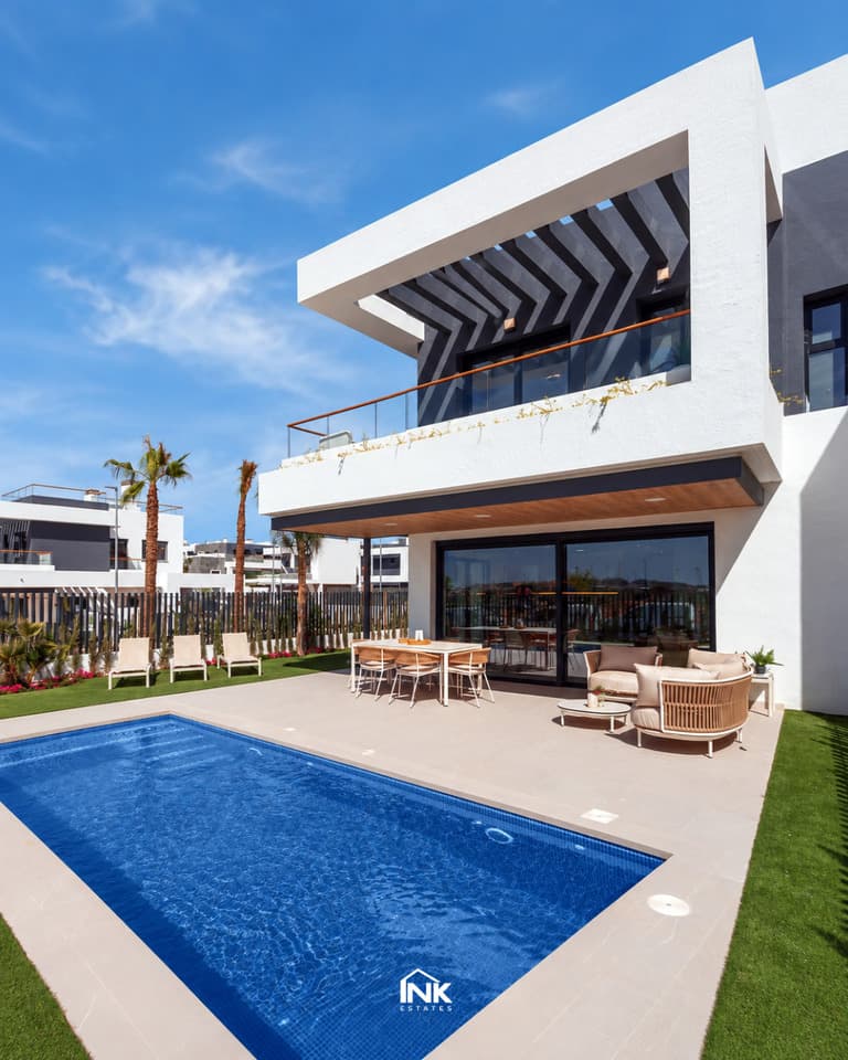 Nuovi bungalow con 2 camere da letto e 2 bagni a Torrevieja - Da 338.000 € – zdjęcie 2