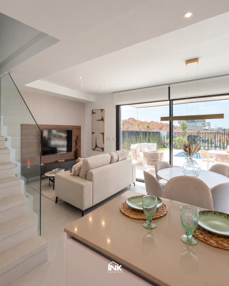 Nuovi bungalow con 2 camere da letto e 2 bagni a Torrevieja - Da 338.000 € – zdjęcie 4